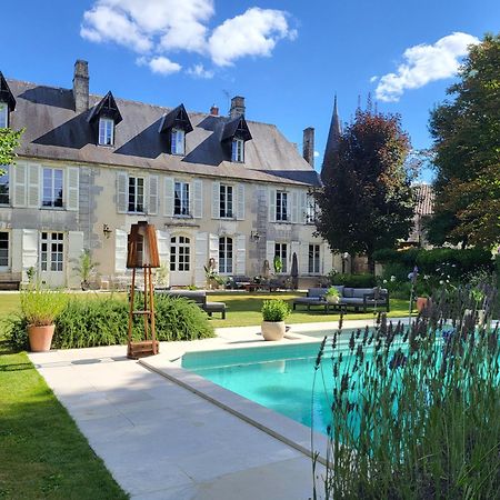 Logis Des Tourelles Cognac Exterior foto